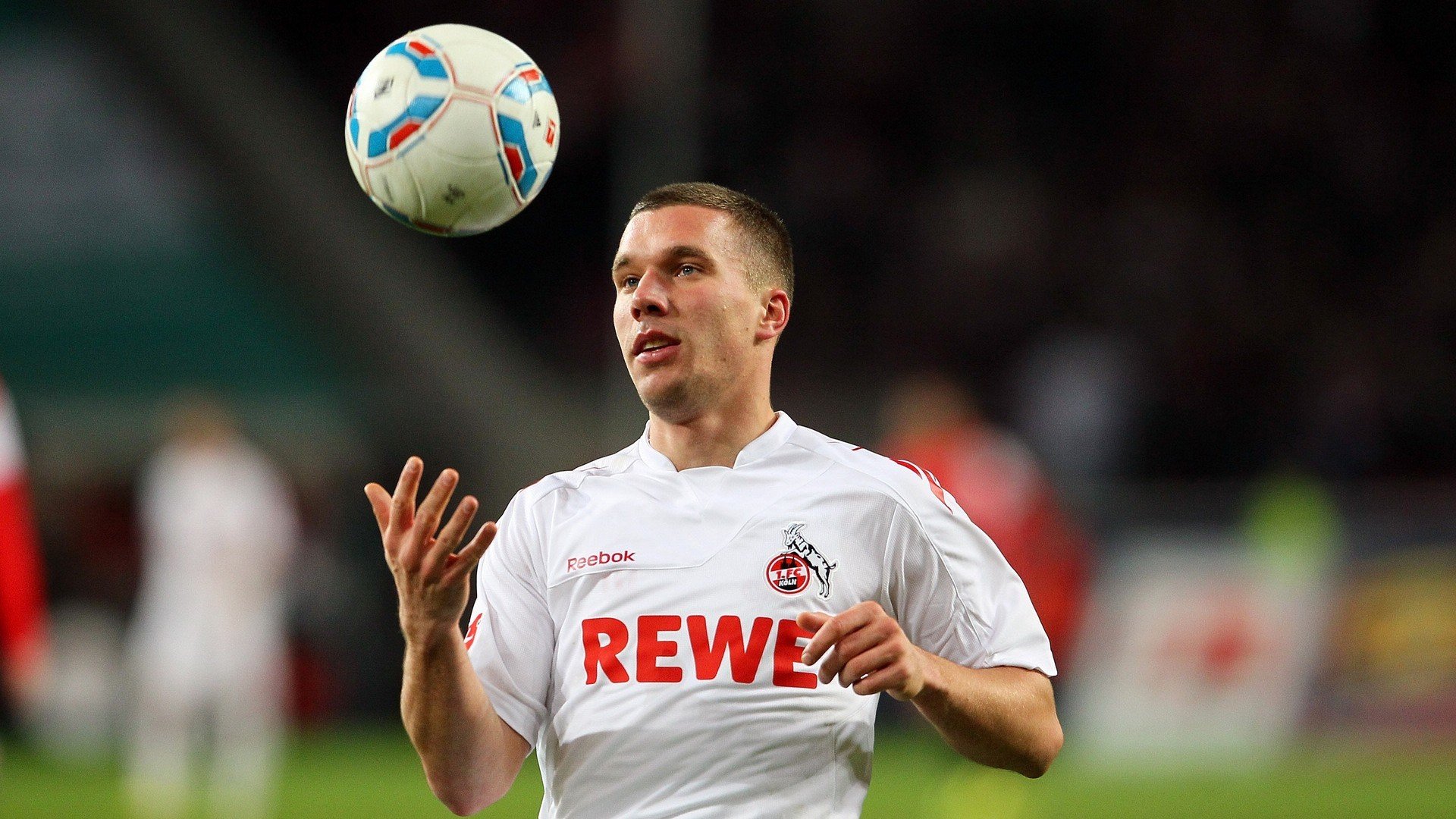 掘金连胜继续，约基奇荣膺本周最佳，掘金球员约基奇个人资料