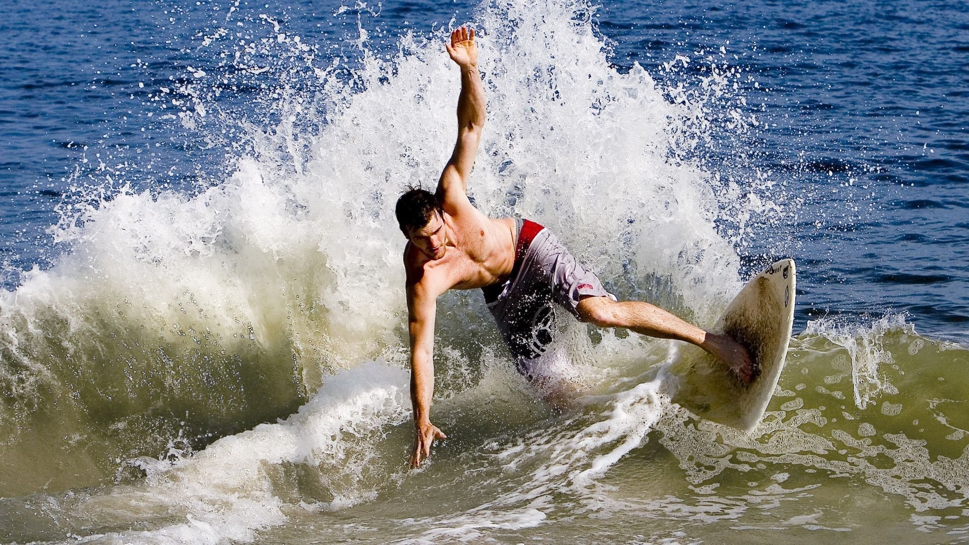 篮球新星崛起，挑战传统巨头！，篮球新星崛起,挑战传统巨头怎么打